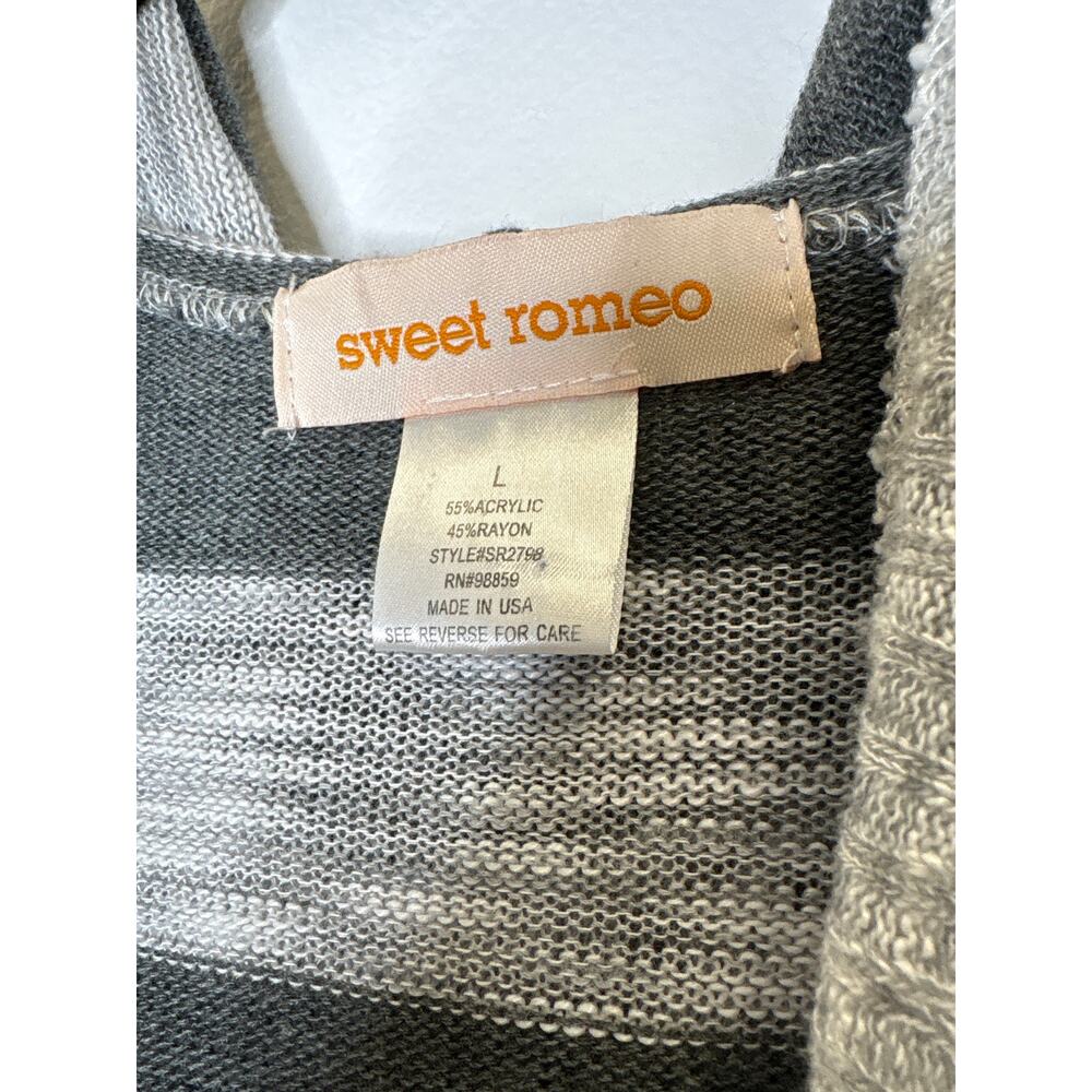Sweet Romeo, gray striped cardigan with hood - Picture 3 of 4